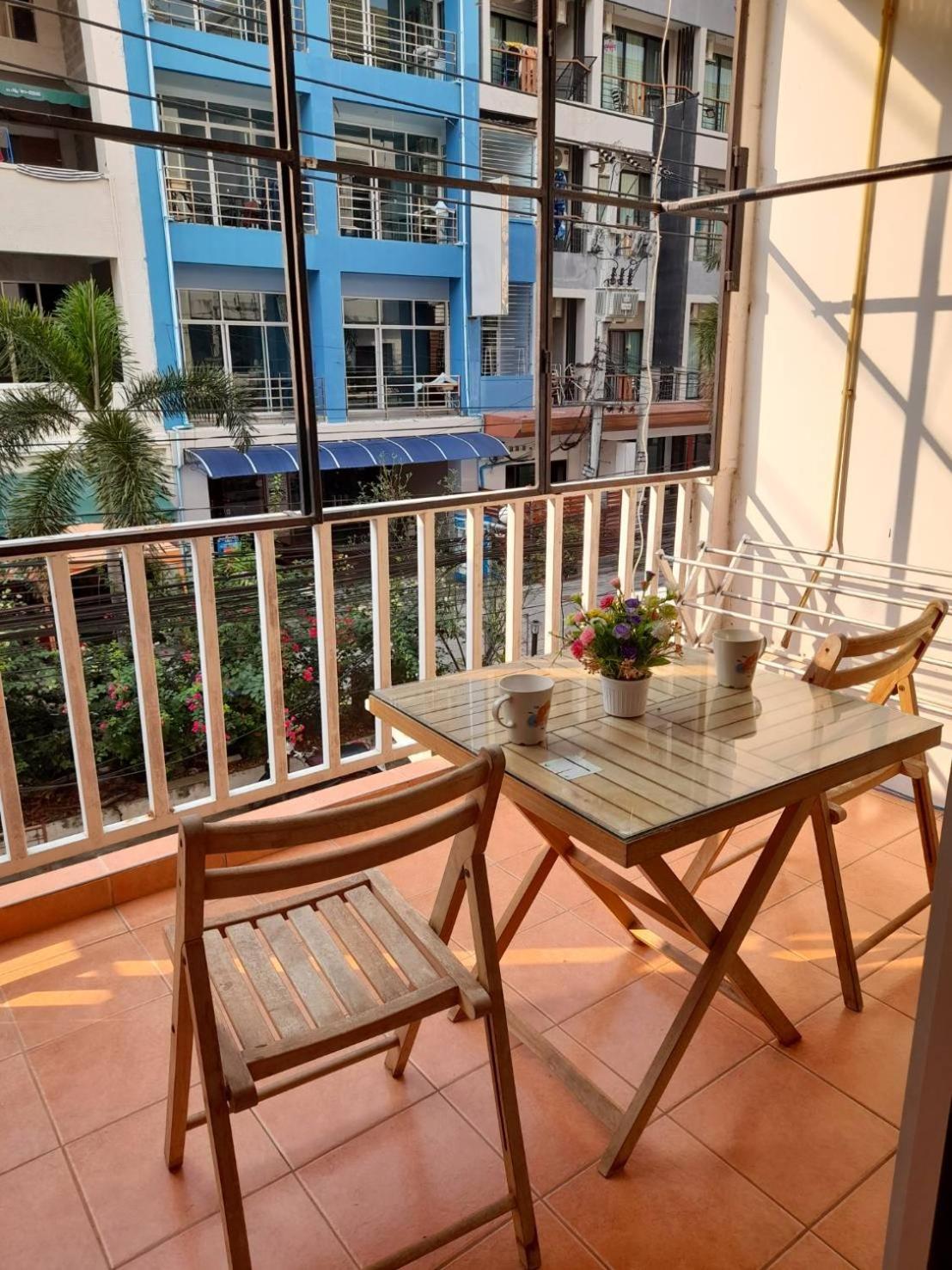 Apartmán White House By Sorot ตึกขาวโดยโสรฬ Jomtien pláž Exteriér fotografie