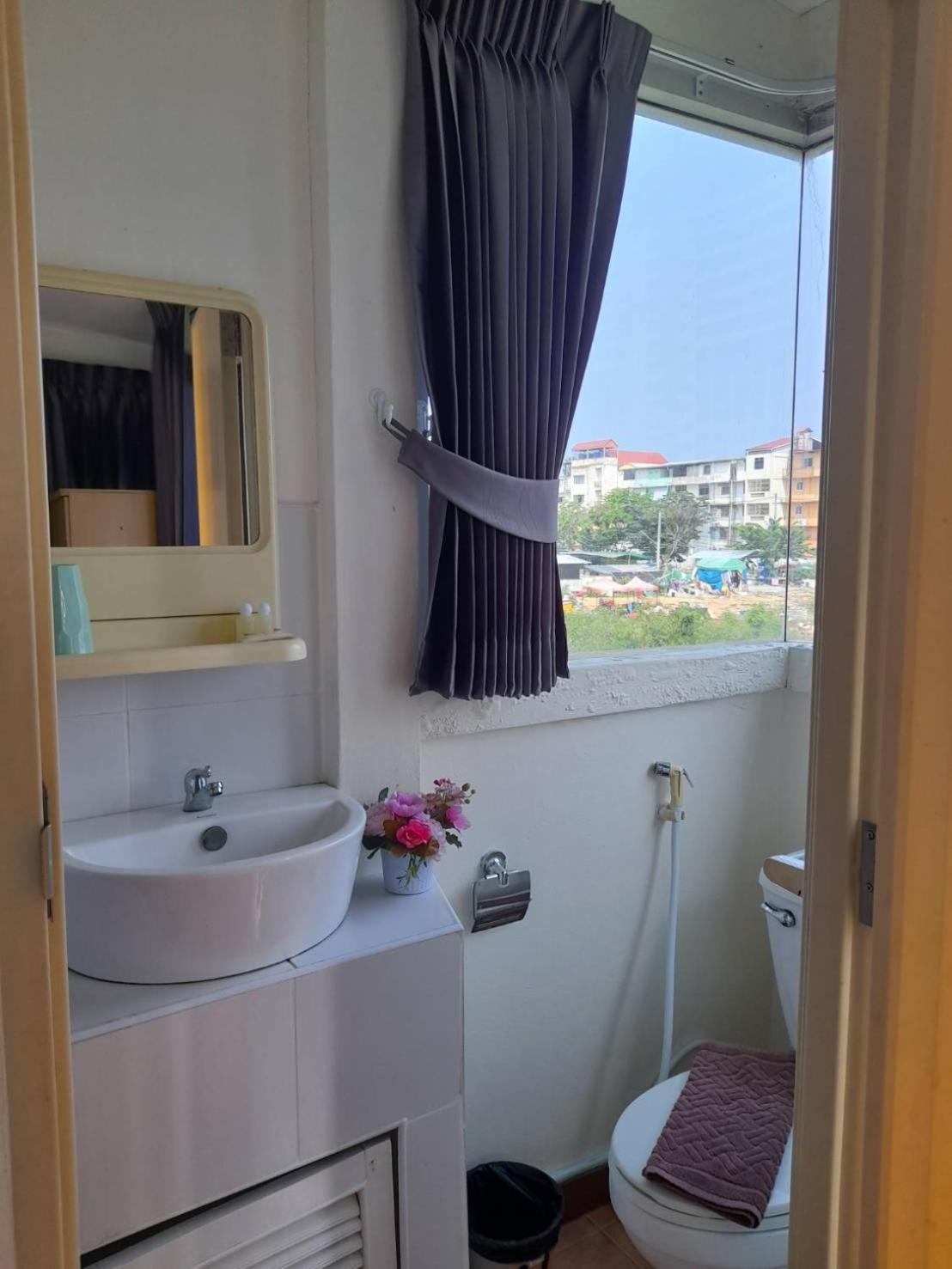 Apartmán White House By Sorot ตึกขาวโดยโสรฬ Jomtien pláž Exteriér fotografie